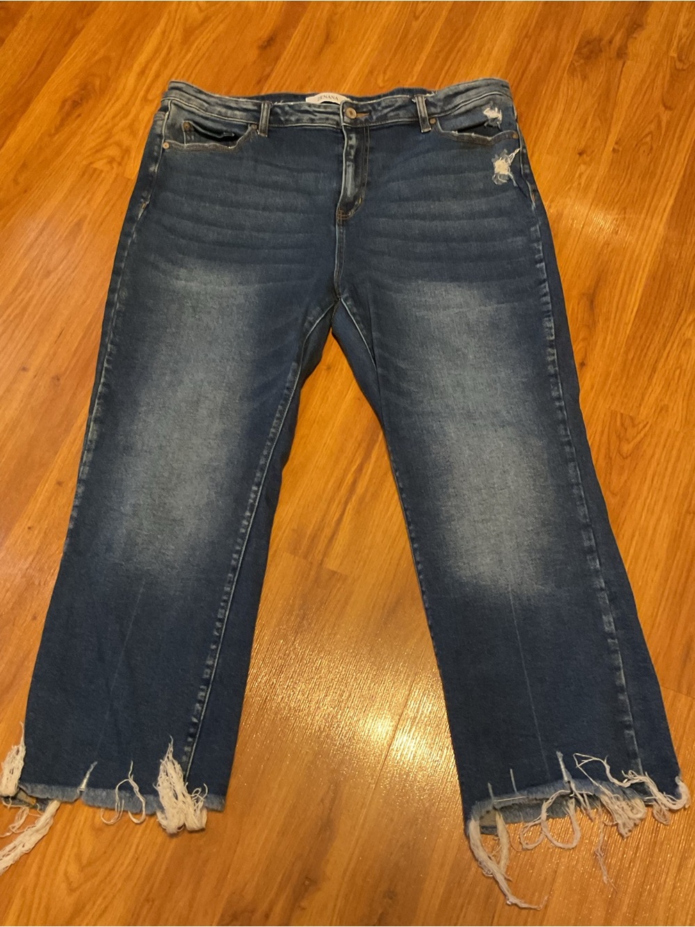 Zenana Womenβs Distressed Denim Jean Cropped Ankle Capri Size 36